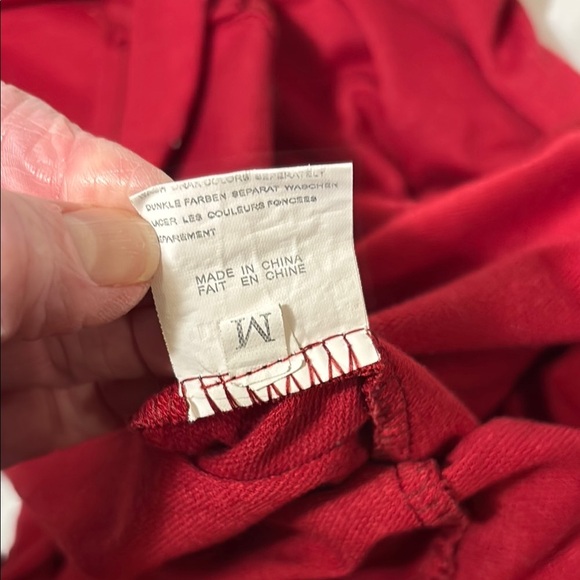 Red Sleeveless Jumpsuit with Bib-Front Design size M - Picture 8 of 11